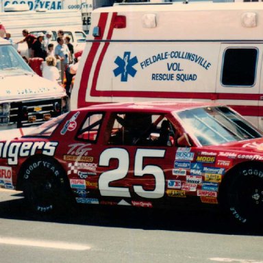 Pannill Sweatshirts 500, Martinsville Speedway, April 24, 1988