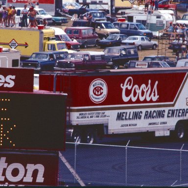 #9 Bill Elliott's Hauler 1987 @ MIS Miller American 400