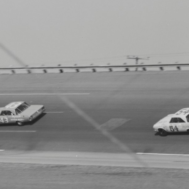 Daytona 1964 Petty and Pardue