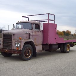 Burton & Robinson ramp truck used during the 1964 season, with Jimmy Pardue in the #54 Plymouth, and then Larry Thomas in the #36 Plymouth