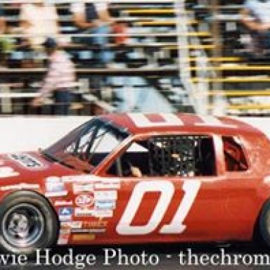 01 EARLE CANAVAN