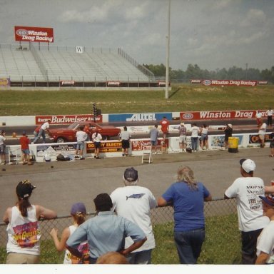 Picture of drag cars 002