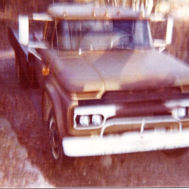 1964 GMC ramp truck