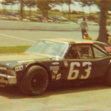 Jimmy Hensley on pit road at Franklin County