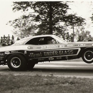 BOB_RIGGLES_HEMI_UNDER_GLASS MILAN