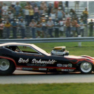 BOB_SCHMIDT_FUNNY_CAR_79_IH