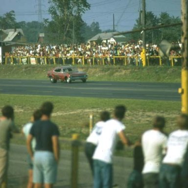 FUNNY_AT_DETROIT_DRAGWAY_70