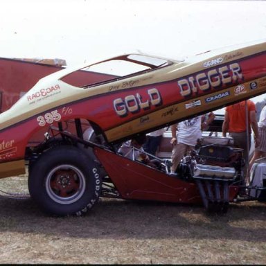 GOLD_DIGGER_PIT_INDY