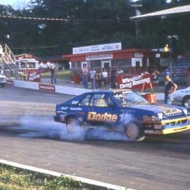 _3300_FWD_DODGE_BURNOUT_84_