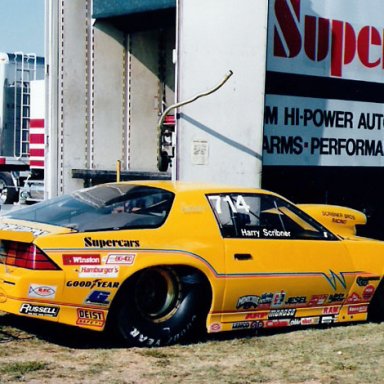 88INDY_HARRY_SCRIBNER_PITS