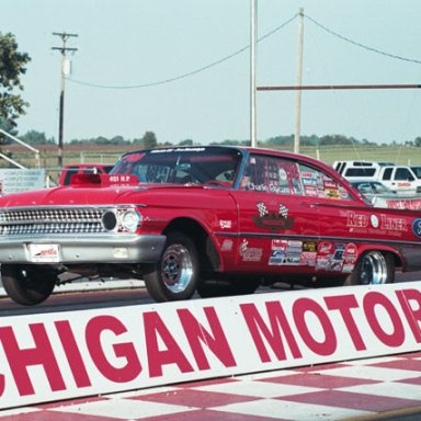 Charlie Booze & Redliner - Qualifying #1 in Stanton, MI 2002