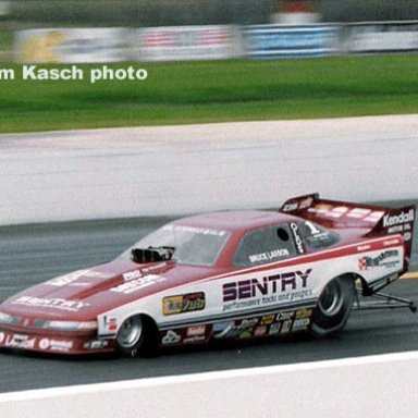 90SOUTHERN_BRUCE_LARSON