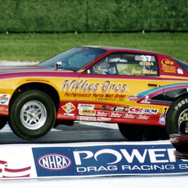 JOEY_WILKES_COMING_OFF_02_INDY