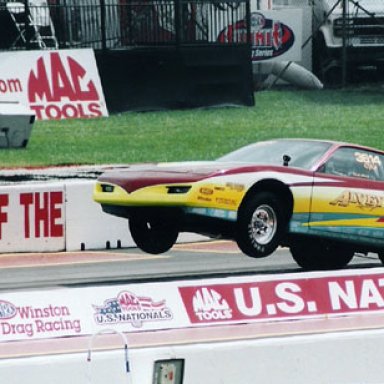 MATT_ALVEY_01_INDY_COMING_OFF