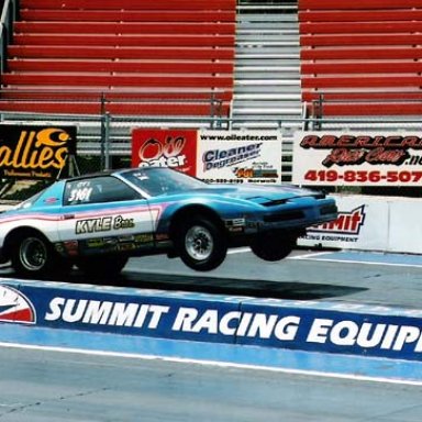 DAN_KYLE_GT_FA_87_FIREBIRD