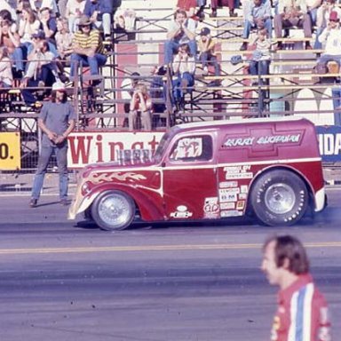 LARRY_BUCHANAN_A_G_76_WINTER nts