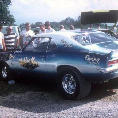 Mohler & Moor Quaker city 1971 pit photo by Todd Wingerter