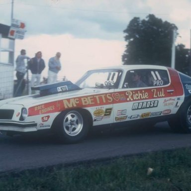 Richie Zul 1975 springnts  photo by Todd Wingerter