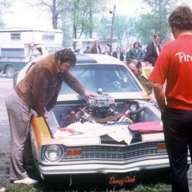 Dick Landy 1974 dragway 42 tuning his engine  photo by Todd Wingerter