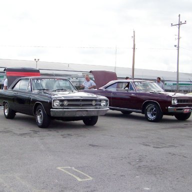 # 1093 6j is Rick Callahan 68 road runner & 7j is Rodney Munchiando 68 dart gts