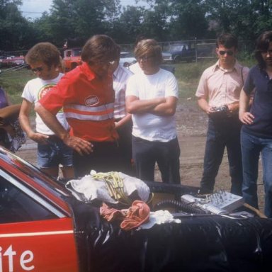 Dyno Dons mechanic 1973 dragway 42  photo by Todd Wingerter