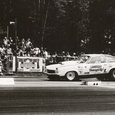 Jenkins car & Ruth getting ready to take picture Milan 7-73