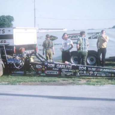 Don Garlits 1971 Quaker City Pit  photo by Todd Wingerter