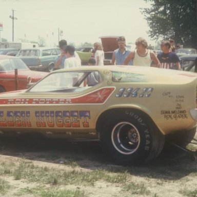 Ron Potter 1972 Dragway 42 pit  photo by Todd Wingerter