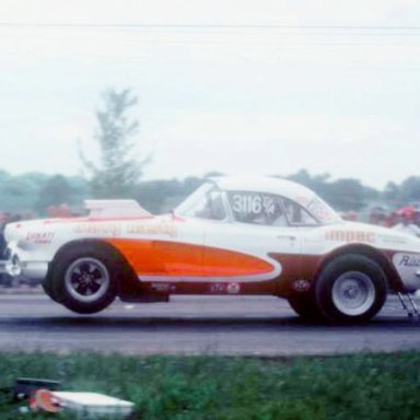 Jerry Nastachowski D-a 62 Vette 1975 Springnts  photo by Todd Wingerter