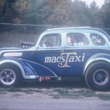 Mac's Taxi AA-gs 1971 Dragway 42  photo by Todd Wingerter