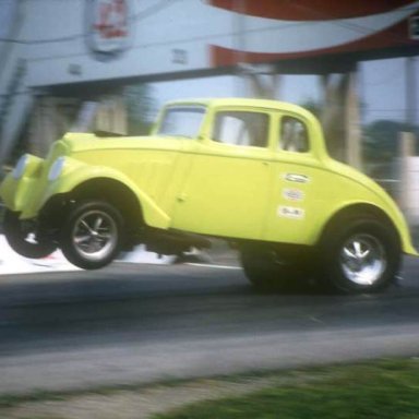 Jess Belton aa-gs 1970 Dragway 42 coming off   photo by Todd Wingerter