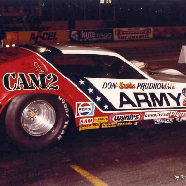 Don_Prudhomme_Cam2_Army_Arrow_2