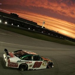 @LuvvinDaleJr88