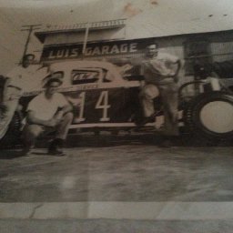 My Grandfather Bob Turner or Bob Tyler  who pass away racing at the Stock Island Speedway somewhere in 1955-1965. He is the one kneeling down. Love to find out more info on him and family. 