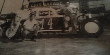 My Grandfather Bob Turner or Bob Tyler  who pass away racing at the Stock Island Speedway somewhere in 1955-1965. He is the one kneeling down. Love to find out more info on him and family. 