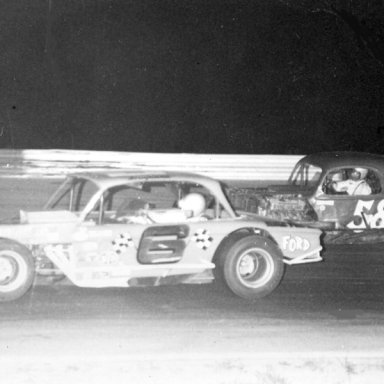 Maynard Troyer leads Merv Treichler 1970