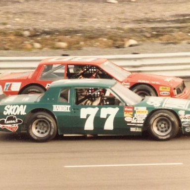 Harry Gant #77 and Reggie Ruggerio