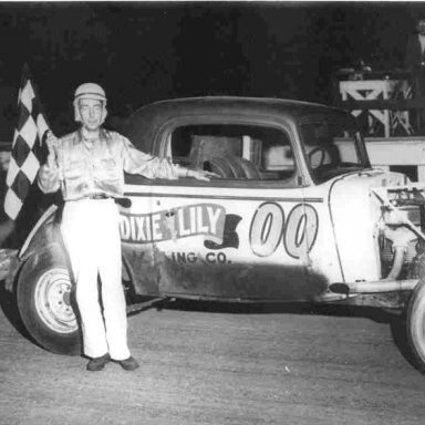 Emil_Reutimann_at_Sara-Mana_Speedway_