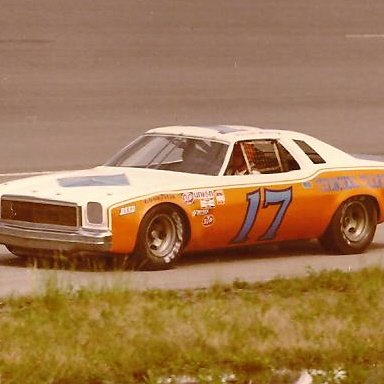 DARRELL WALTRIP 1975