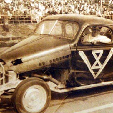 V8a