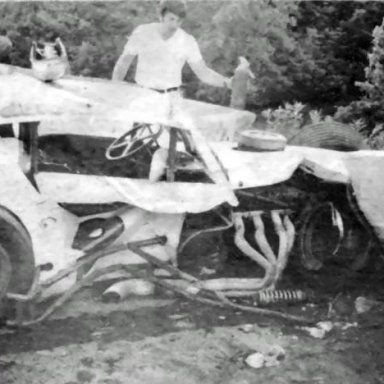 92302Moss Wreck-1977