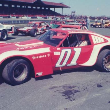 1977RayHendrick01