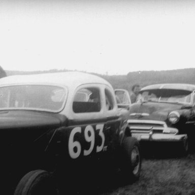 Car 693