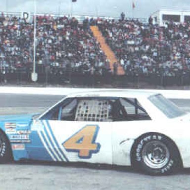 Joe Thurman _4 BGN Martinsville 1986
