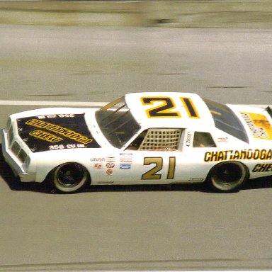 1984 #21 Larry Pearson