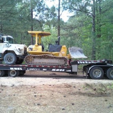 Bruces Towing Dawson's Equipment