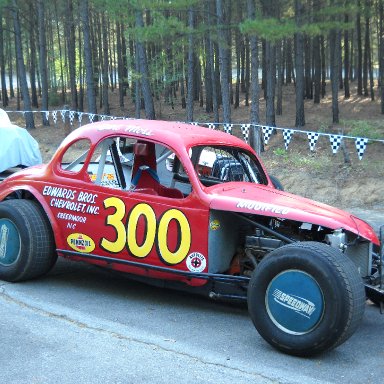 Car 300