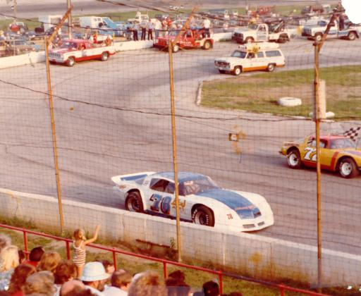 82 Jerry Makara 01 - Gallery - Charles Krall | racersreunion.com