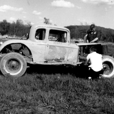 Art_Cody_CrewWorking_Fairmont_1962