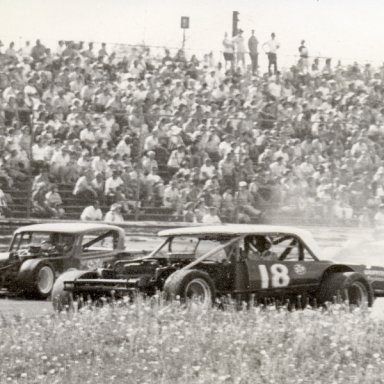 a2 Roger Griffith blows up Chartrand passes 1972